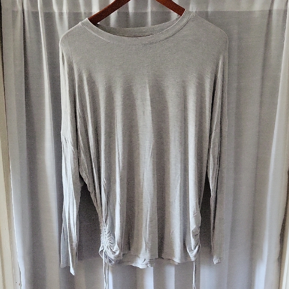 Simply Vera Vera Wang Gray Long Sleeve Top